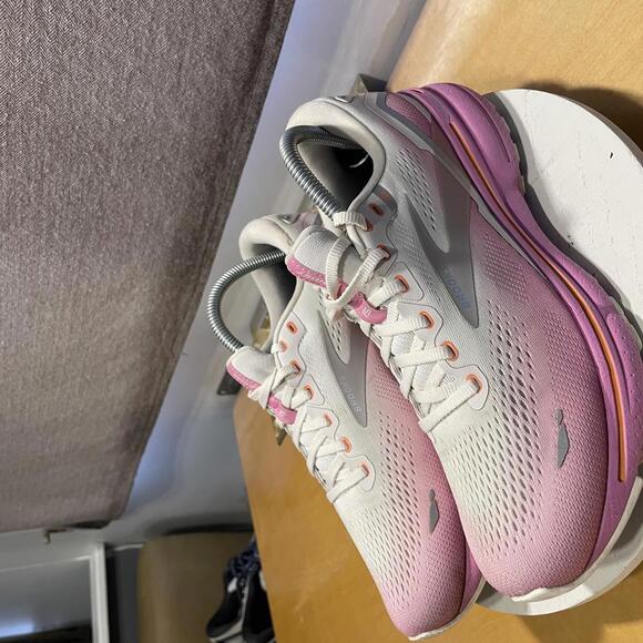 Brooks Shoes - BROOKS GHOST 15